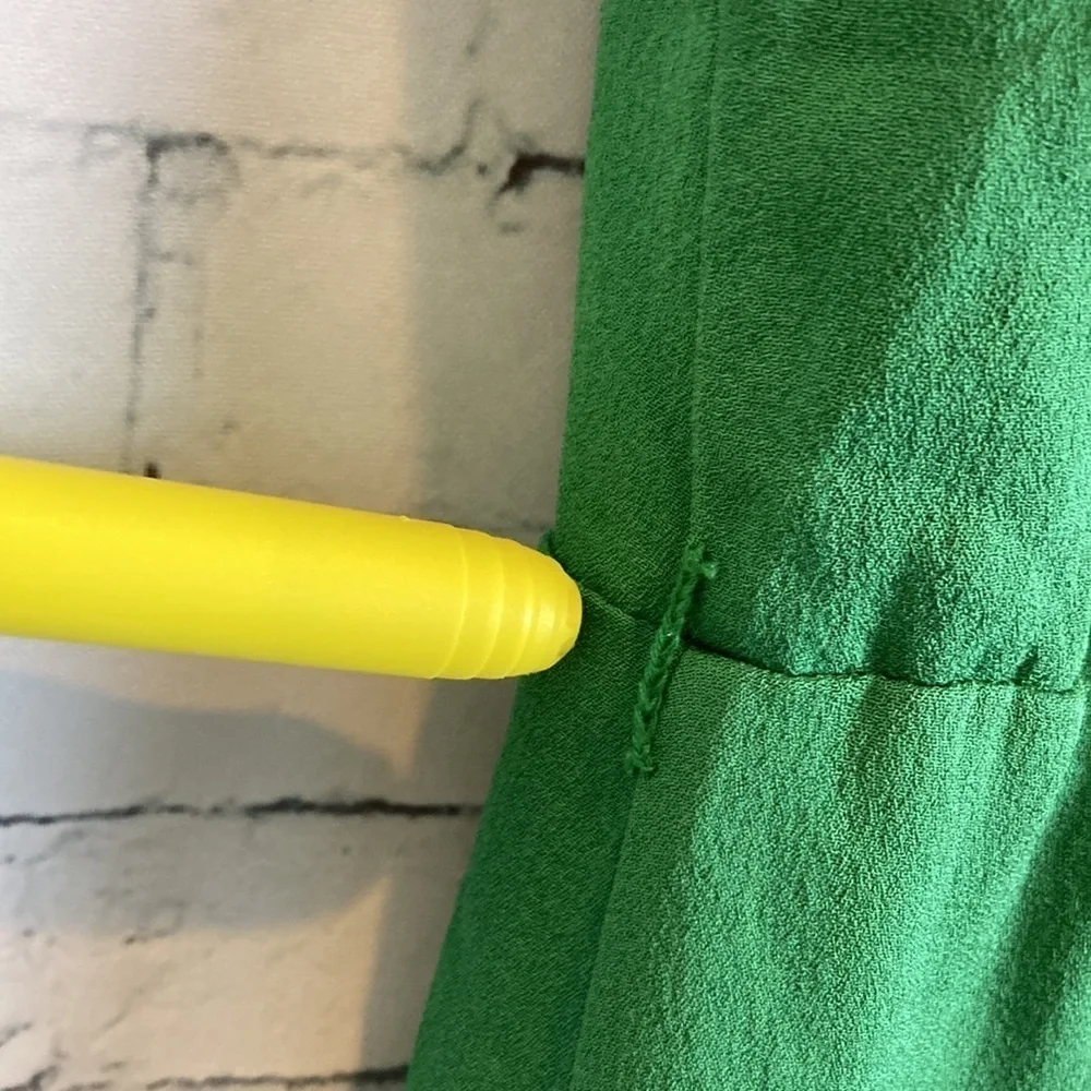 Diane Von Furstenberg Silk Reara Dress 8 Kelly Green Sleeveless Cowl Neck Luxury